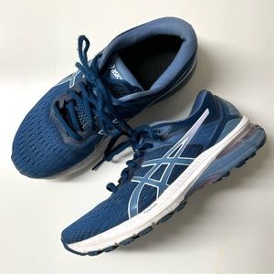 Women’s Asics GT 2000